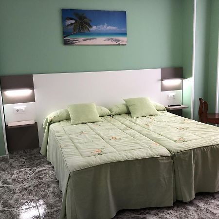 Pension Casa Prieto Вильялонга Экстерьер фото
